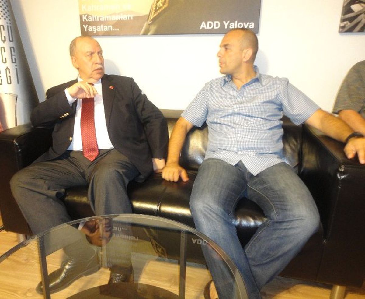 Yaşar Okuyan
Yaşar Okuyan\'dan Ergenekon Yorumu