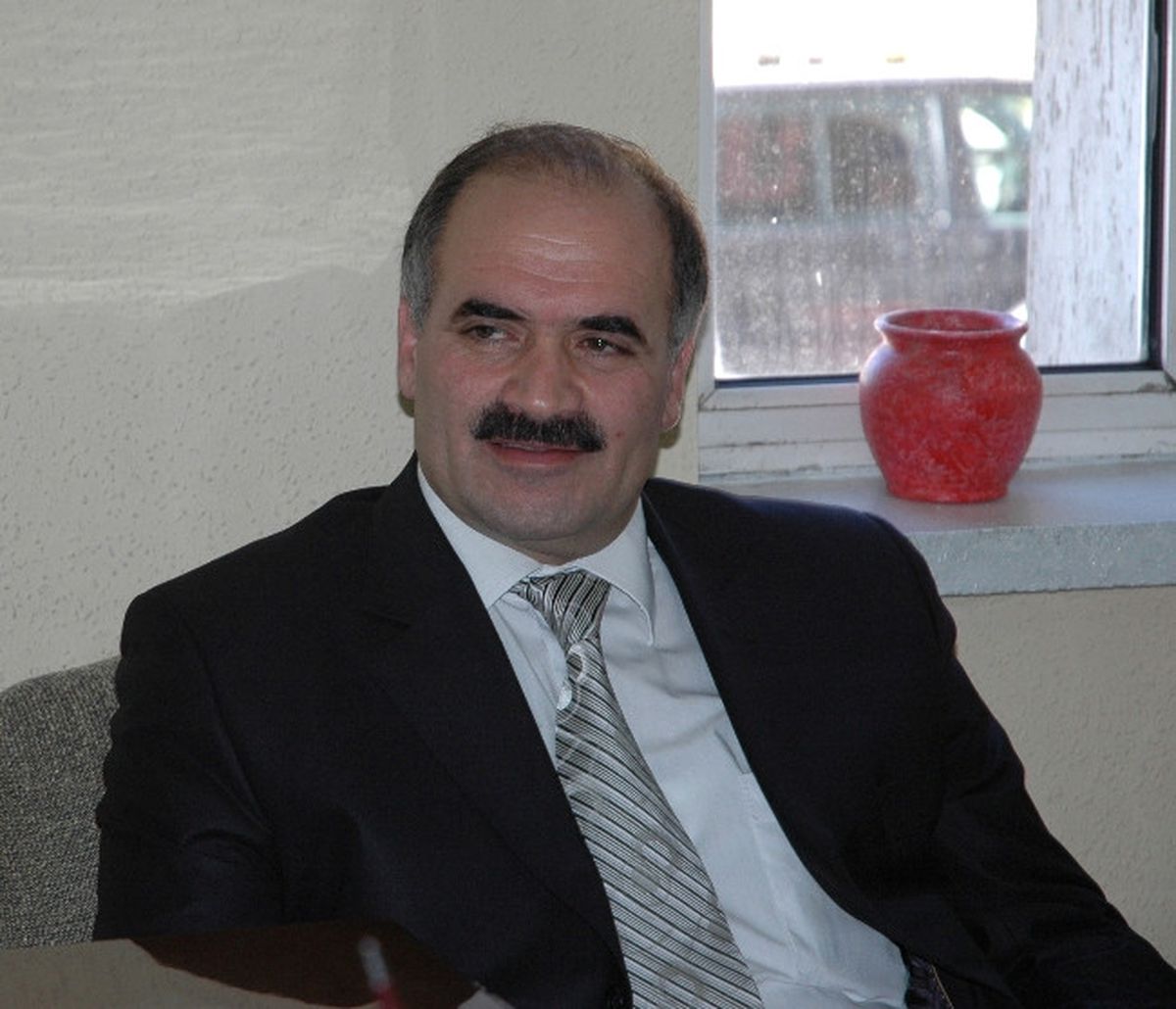Aksak "Bayramlar Kardeşlik Zamanıdır"