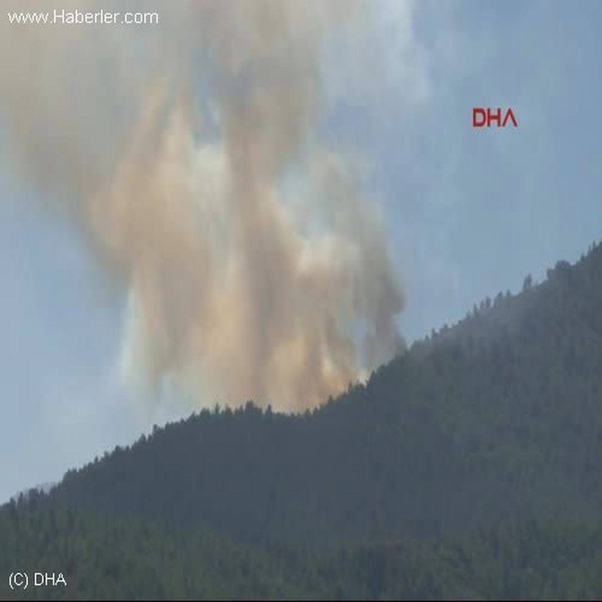 Antakya\'daki Orman Yangını 3 Gündür Söndürülemiyor