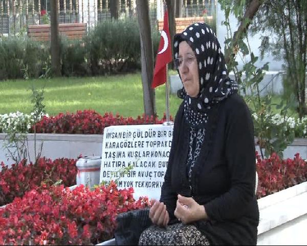 Arefe Günü Şehitlik...
