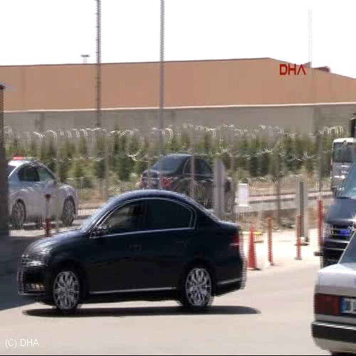 Bahçeli Engin Alan\'ı Ziyaret Ediyor