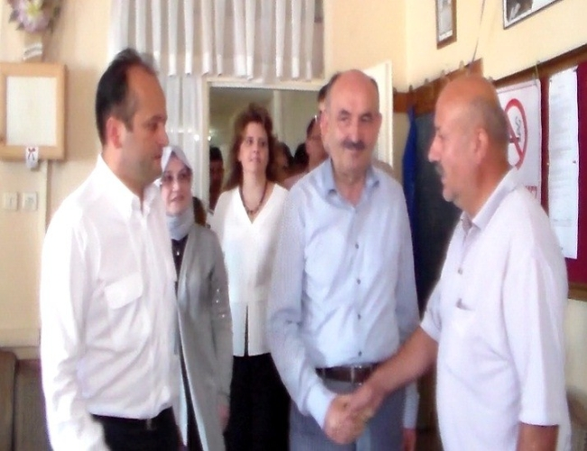 Bakan Müezzinoğlu\'ndan CHP Uzunköprü İlçe Başkanlığı\'na Bayram Ziyareti