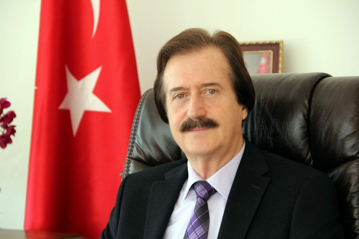 Cü Rektörü Faruk Kocacık\'tan, Bayram Mesajı