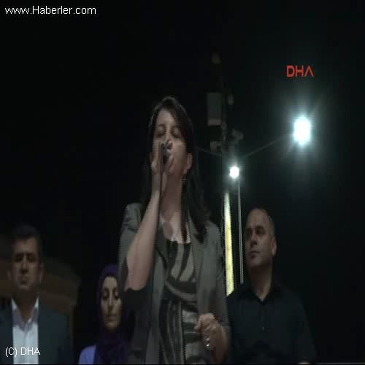 Hakkari 2 BDP\'li Buldan."Sürecin Üçüncü Aşamasında PKK\'lılar Dağdan İnip Türkiye\'de Siyaset...