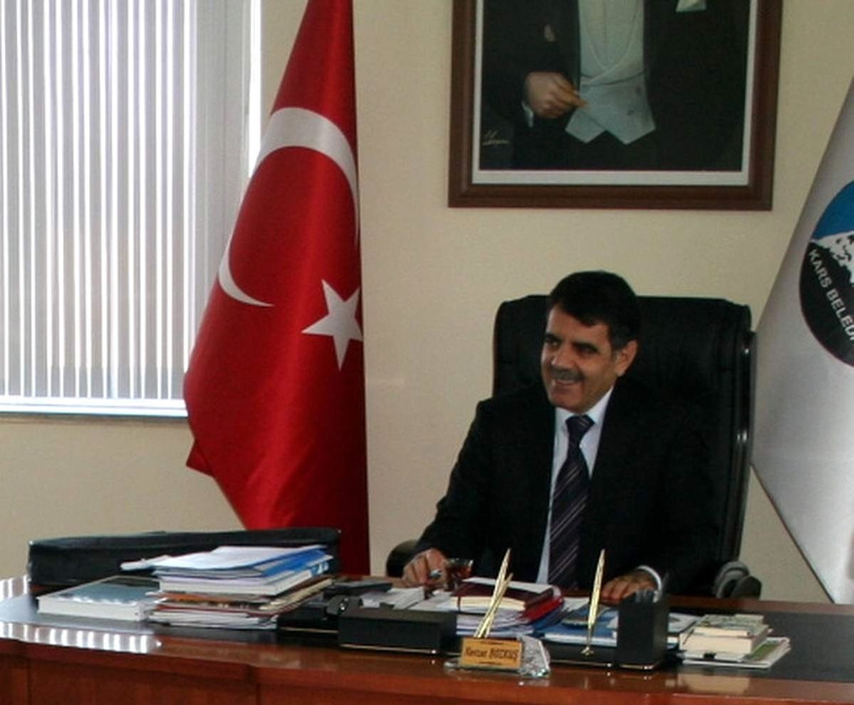 Kars Belediye Başkanı Nevzat Bozkuş\'un Bayram Mesajı
