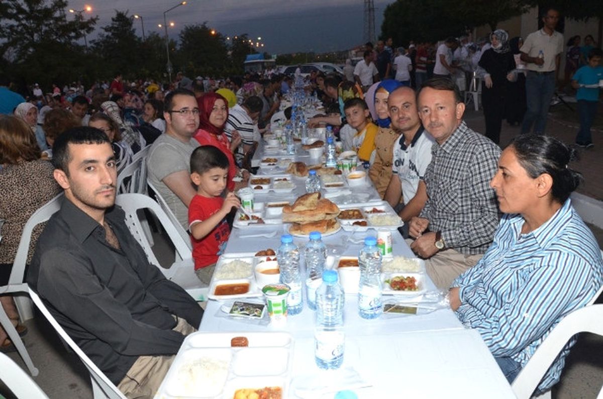 Kartepeliler Ramazan Ayı Boyunca İftarda Buluştu