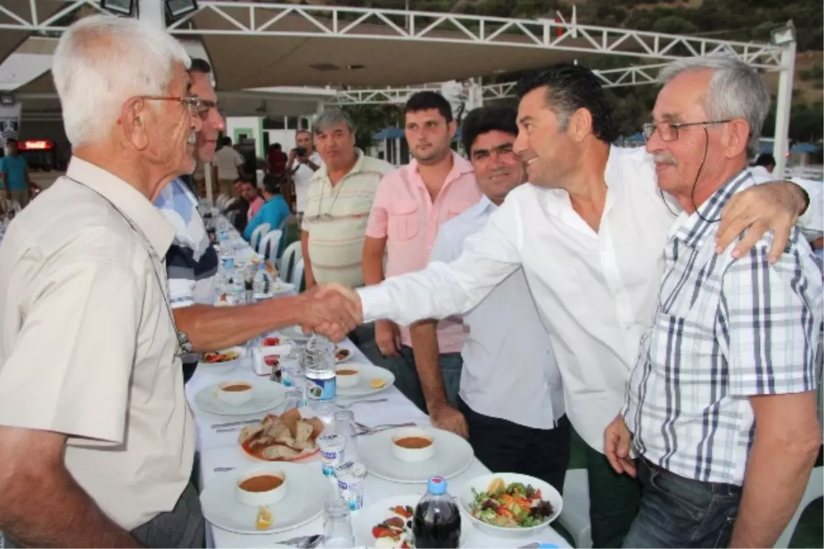 Muhtarlar İftar Yemeğinde Buluştu