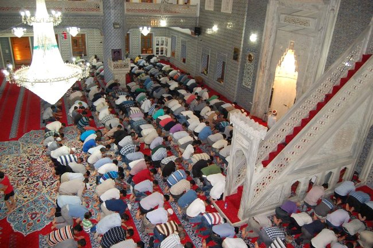 Şanlıurfa\'da Son Teravih Namazı Kılındı