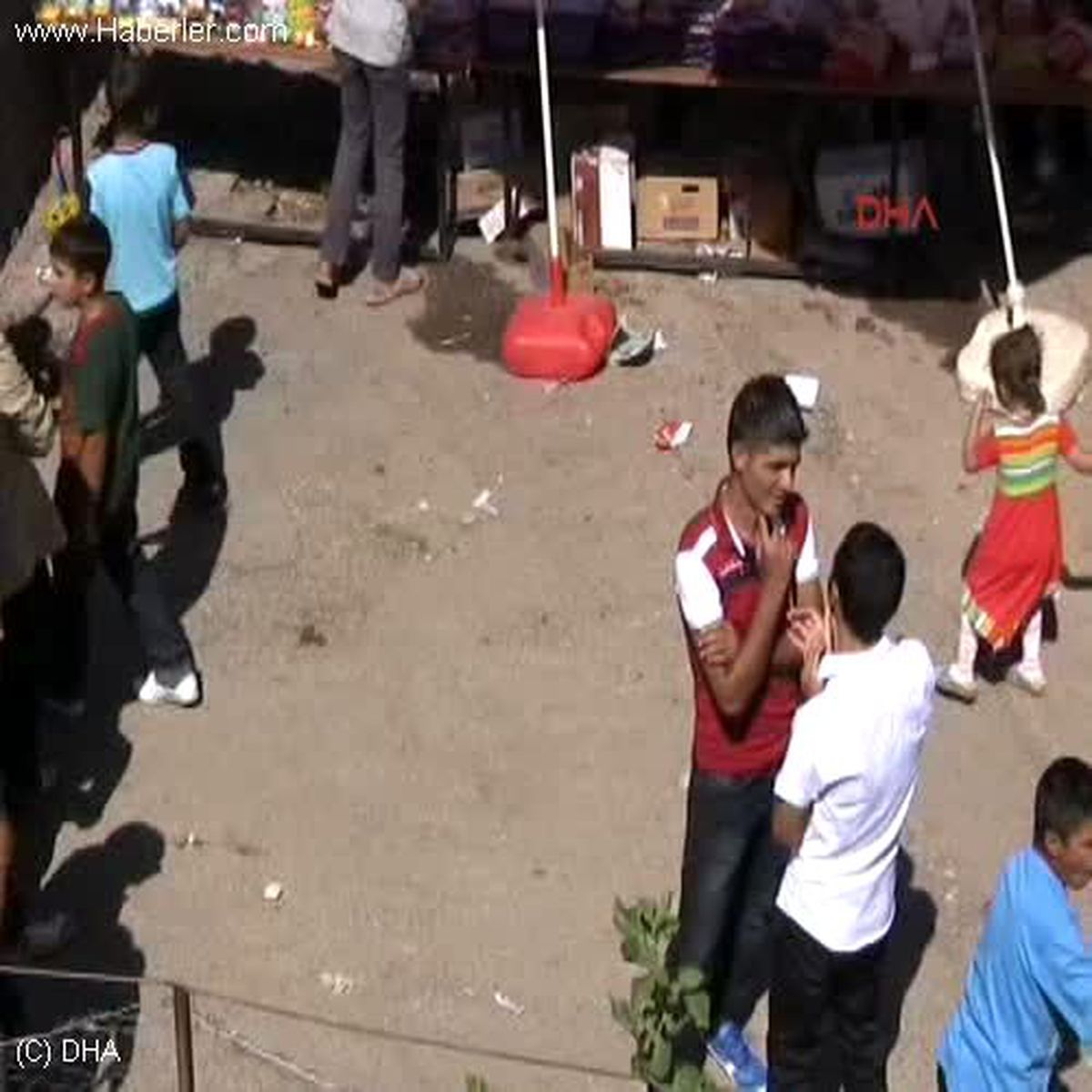 Şanlıurfa Viranşehir\'de Vatandaşlar Türbelere Akın Etti