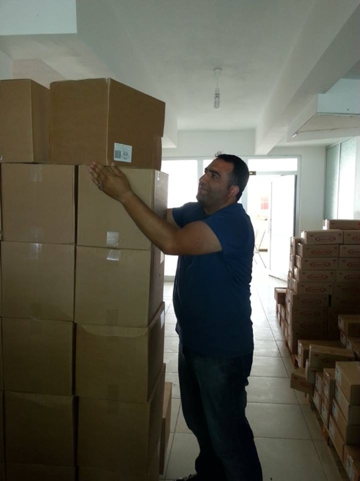 Sevgi-Der\'den İhtiyaç Sahiplerine Yardım Paketi