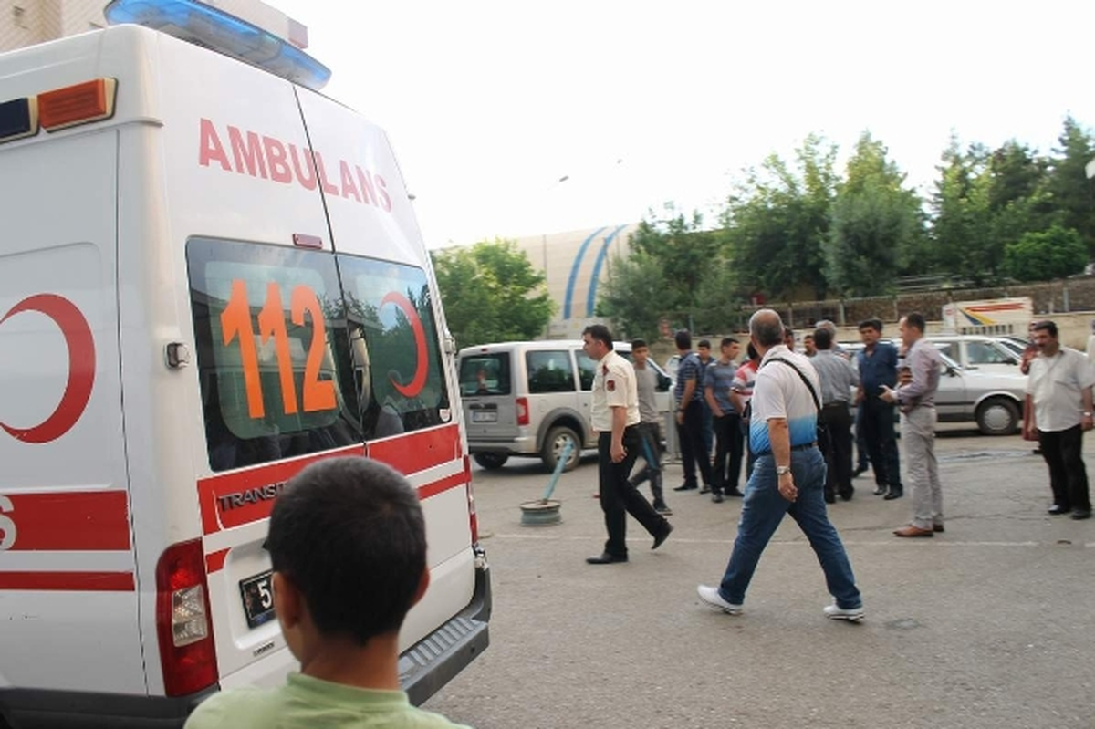 Siirt\'te Trafik Kazası: 4 Yaralı