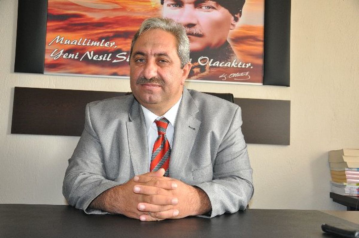 Soma İlçe Milli Eğitim Müdürü Altunsoy Eğitim Camiasının Bayramını Kutladı
