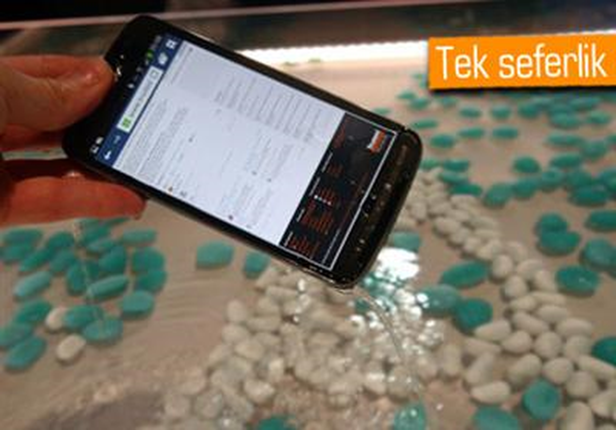 Sudan Hasar Gören Galaxy S4 Active\'ler Değiştiriliyor