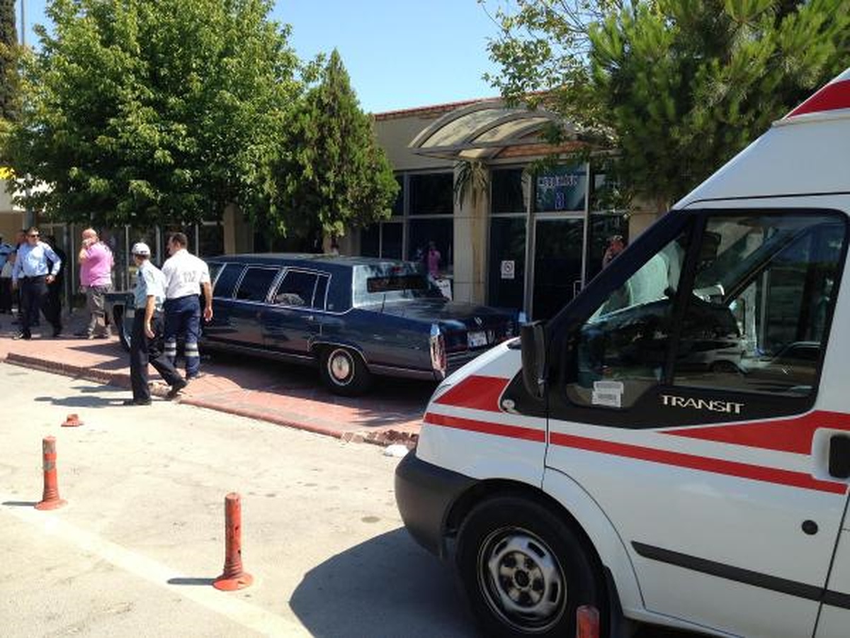 Süleyman Demirel Ayağını İncitti (3)