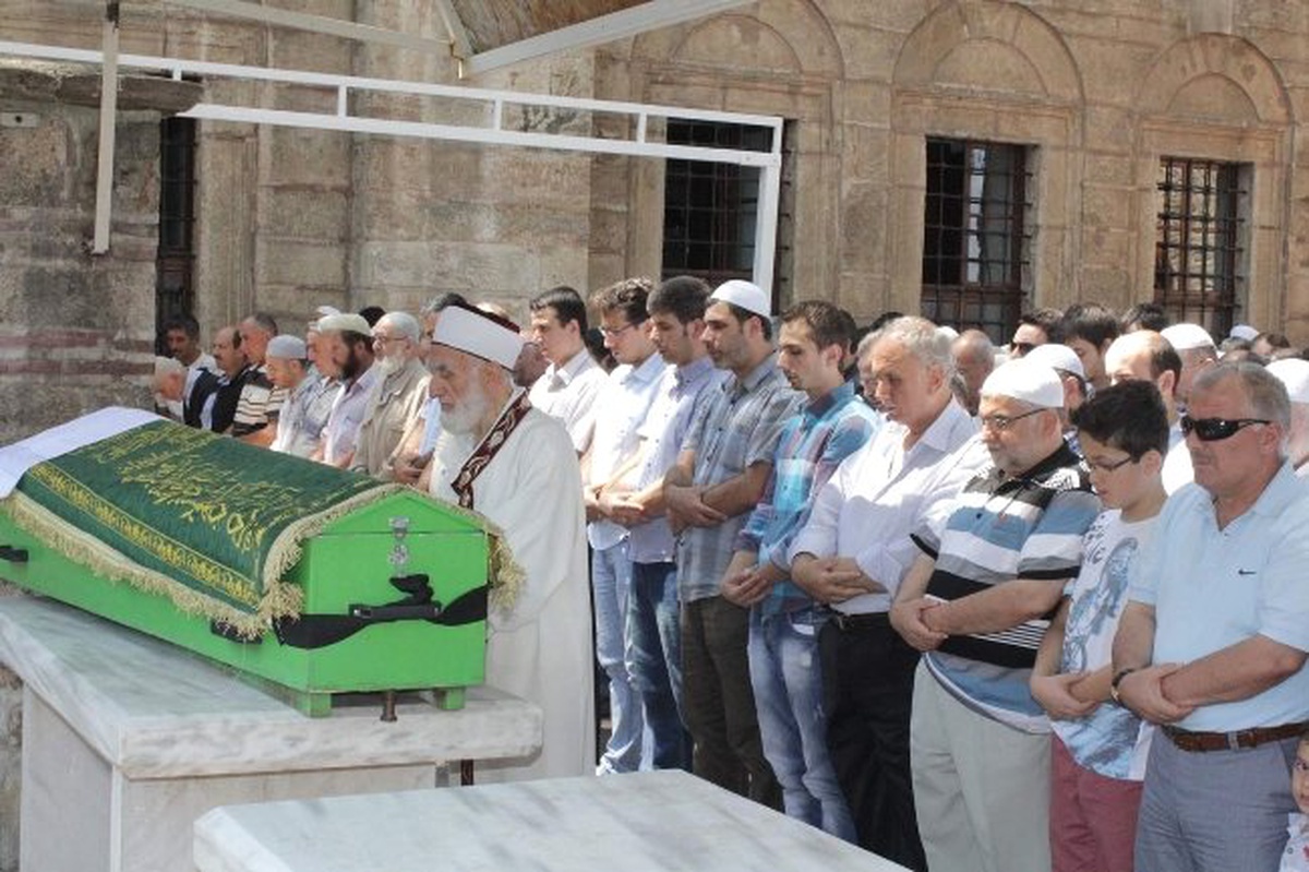 Yeşilkız Kuran Kursu Kurucusu Emin Durmuşlar Vefat Etti