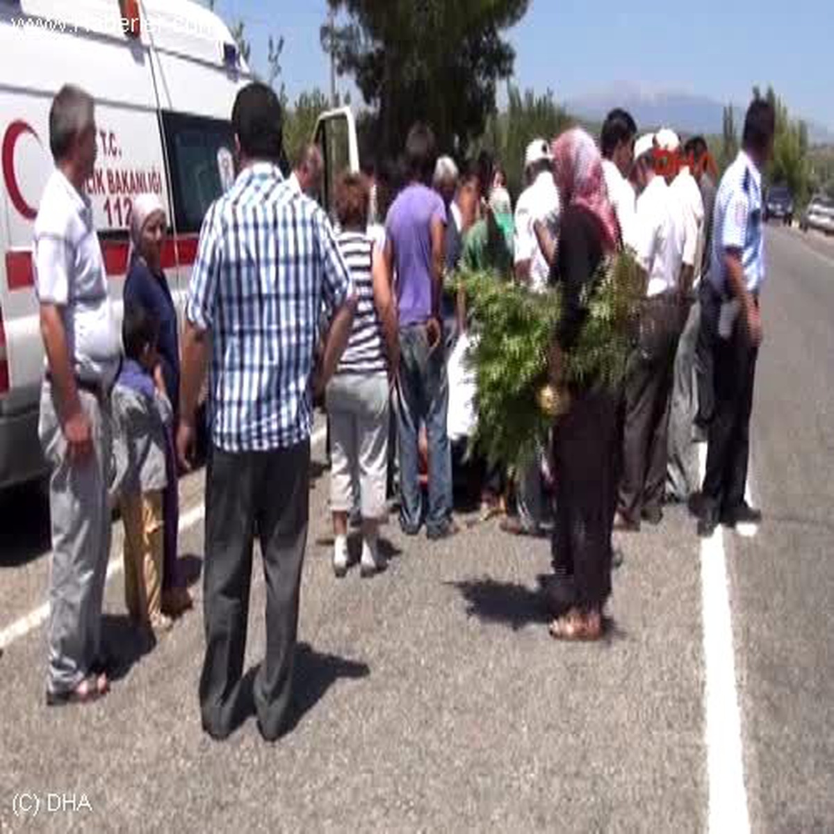 Yola Fırlayan Oğlunun Arkasından Koştu, Yetişemedi