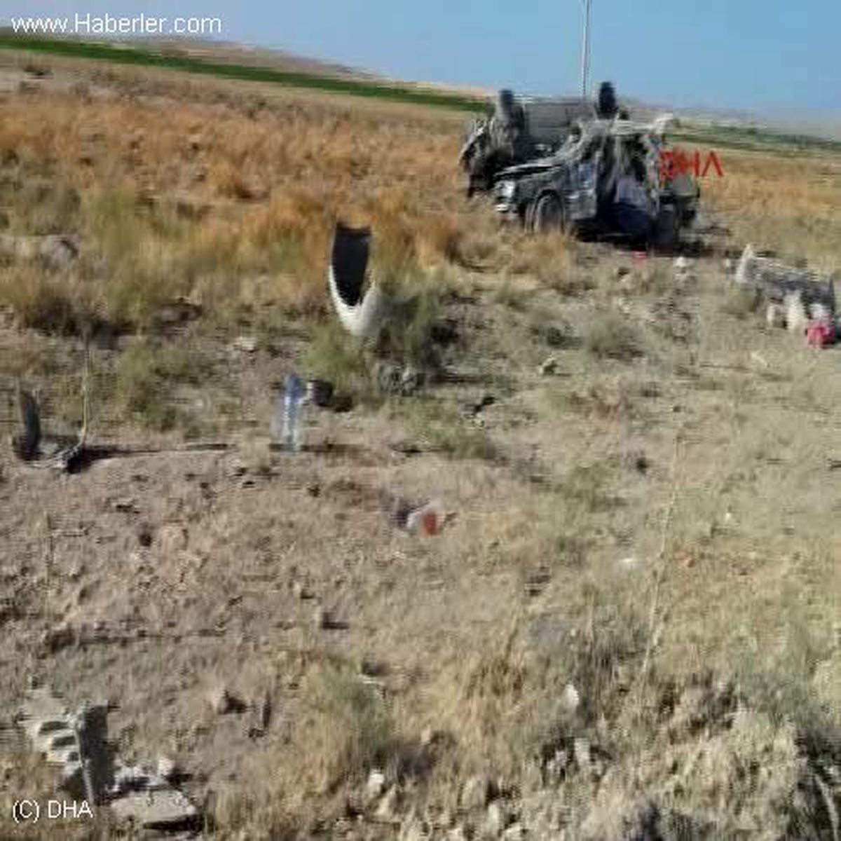 2 Otomobil Takla Attı: 6 Yaralı