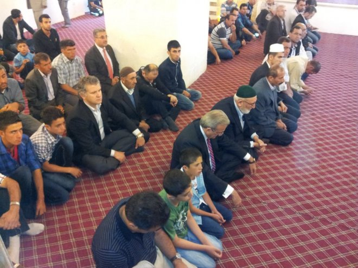98 Yıl Aradan Sonra İlk Kez Bayram Namazı Kılındı