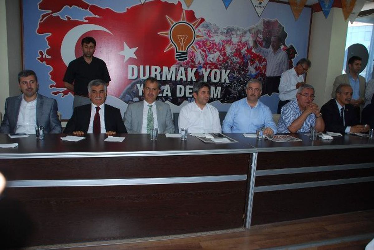 AK Parti Adıyaman İl Başkanlığında da Bayramlaşma