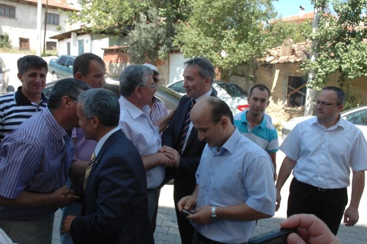 AK Parti Manisa Milletvekili Muzaffer Yurttaştan Partililerine Yerel Seçim Mesajı