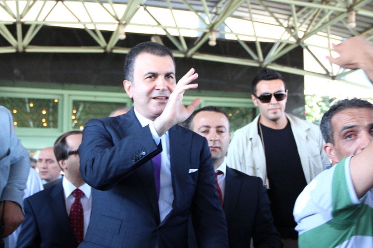 Bakan Çelik Adana\'da Bayramlaşma Törenine Katıldı
