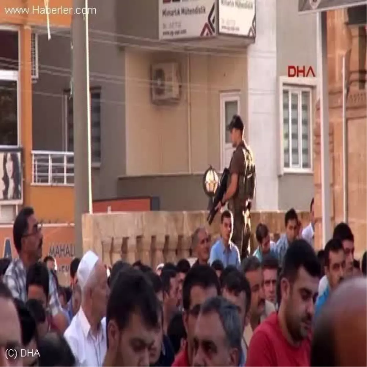 Bakan Güler, Suriye'de Akan Kanın Durmasını İstedi