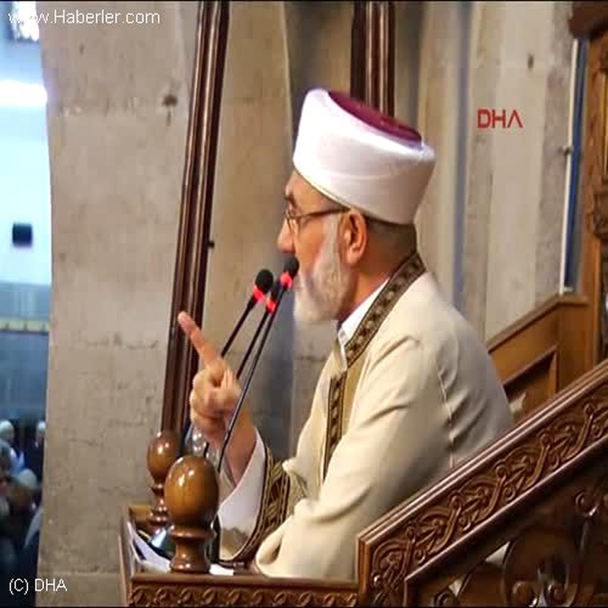 Bakan Yıldız Suriyede Mısır ve Irak\'ta Huzursuzluk Son Bulsun