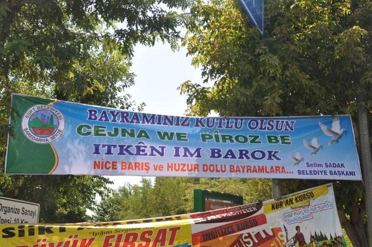 Siirt Belediyesi Bayramı Üç Dilde Karşıladı
