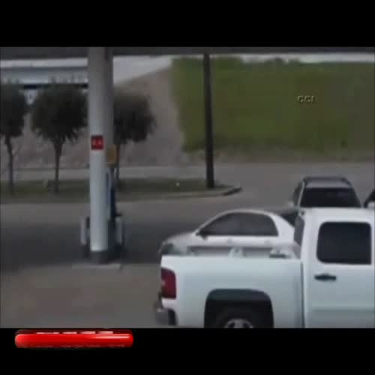 Benzin İstasyonlarında Otomobilleri Böyle Soyuyorlar