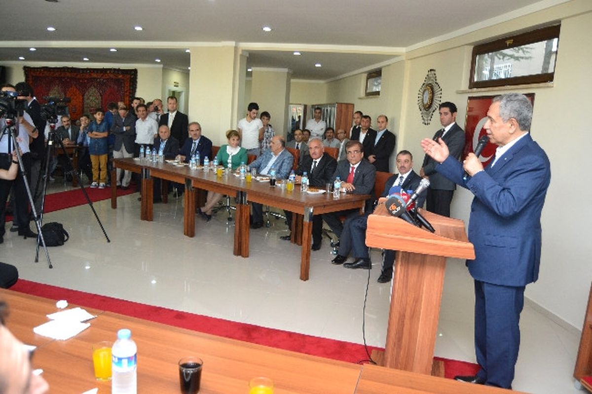 Bülent Arınç: "Çözüm Süreci Başarıya Ulaşırsa Türkiye Uçar"