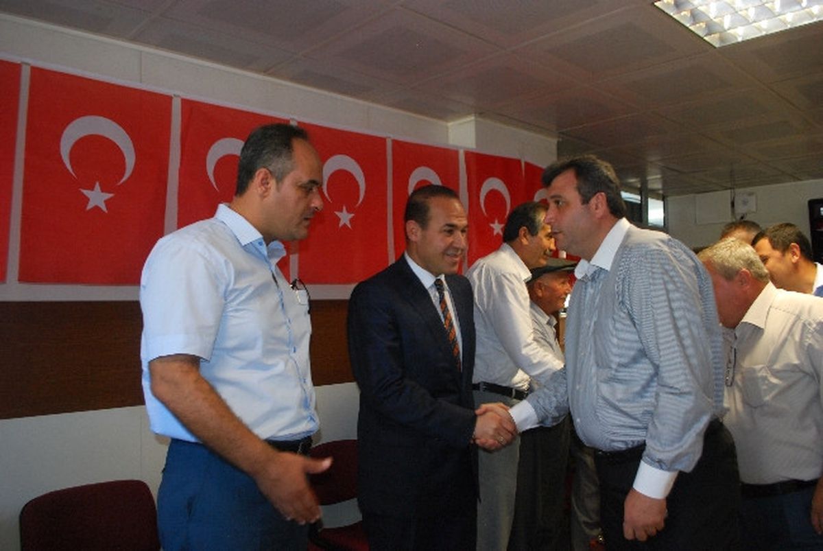 Ceyhan Belediyesi\'nde Bayramlaşma Töreni