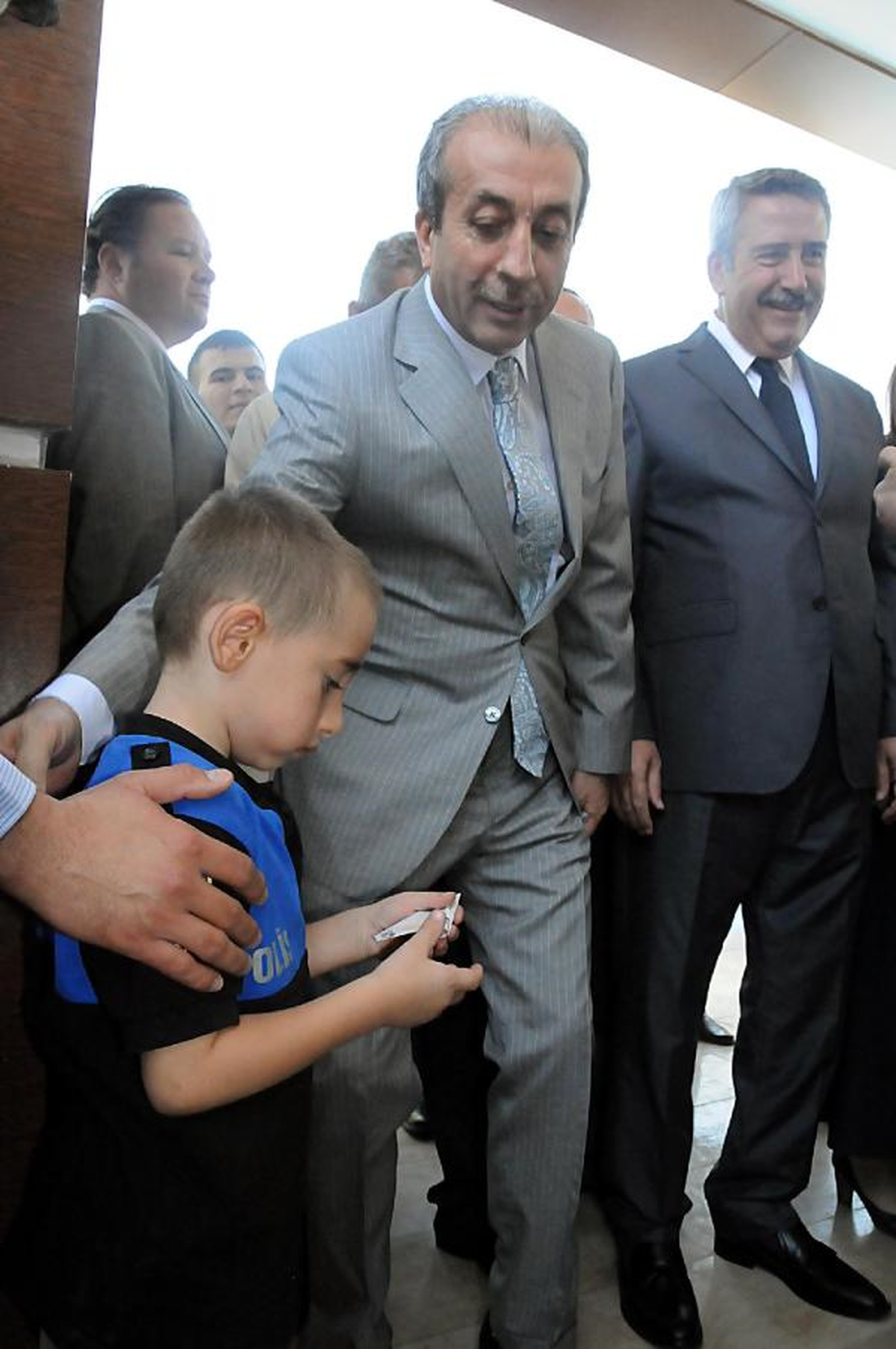Diyarbakır\'da Halka Açık İlk Resmi Bayramlaşma