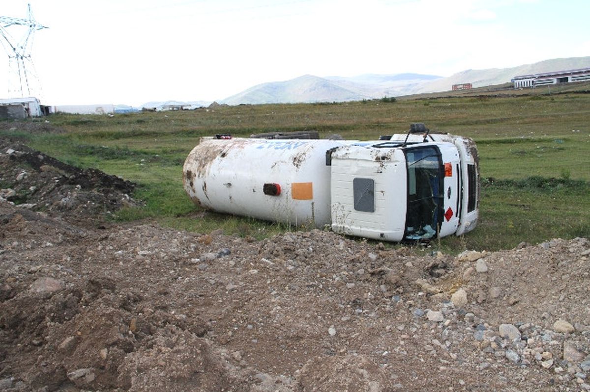 Gaz Yüklü Tanker Şarampole Yuvarlandı