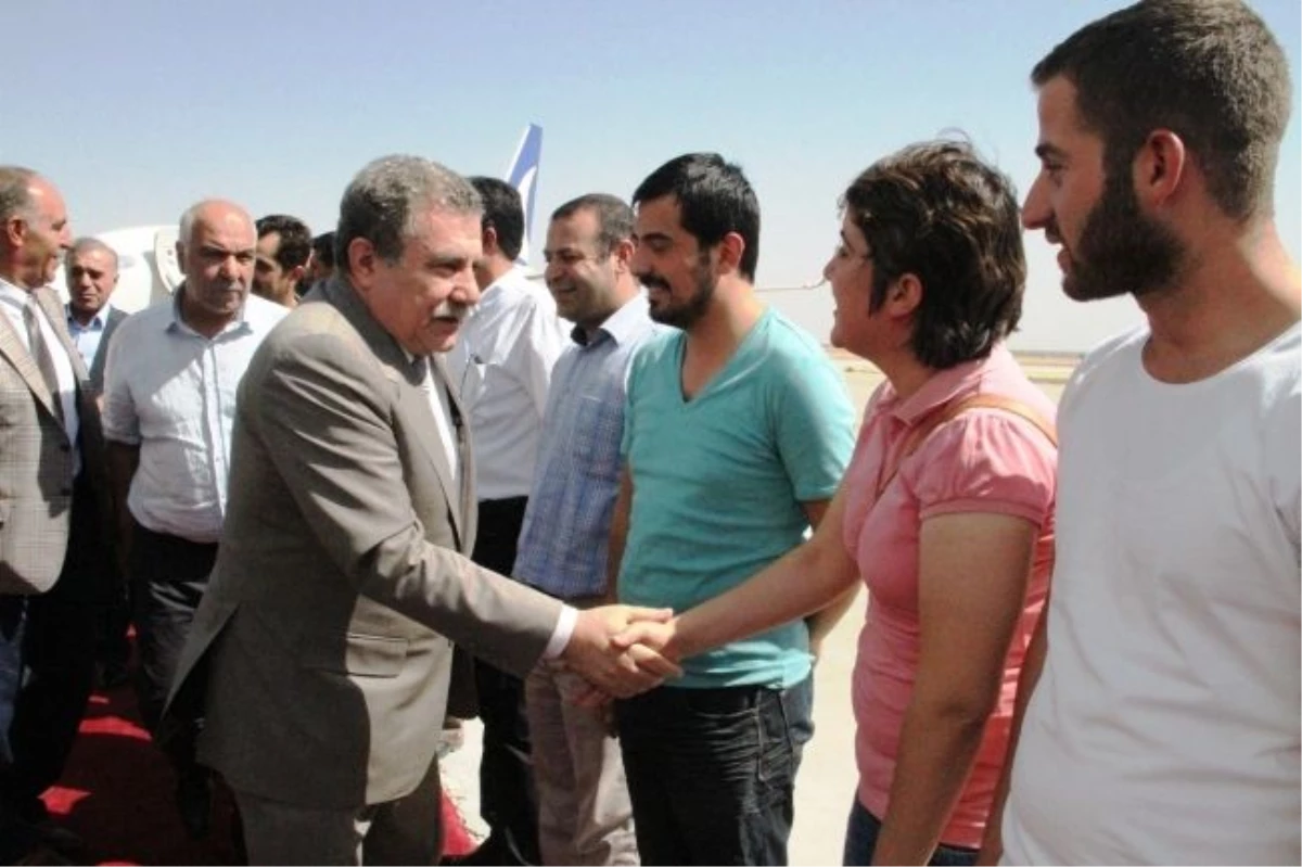 İçişleri Bakanı Güler Vatandaşlarla Bayramlaştı