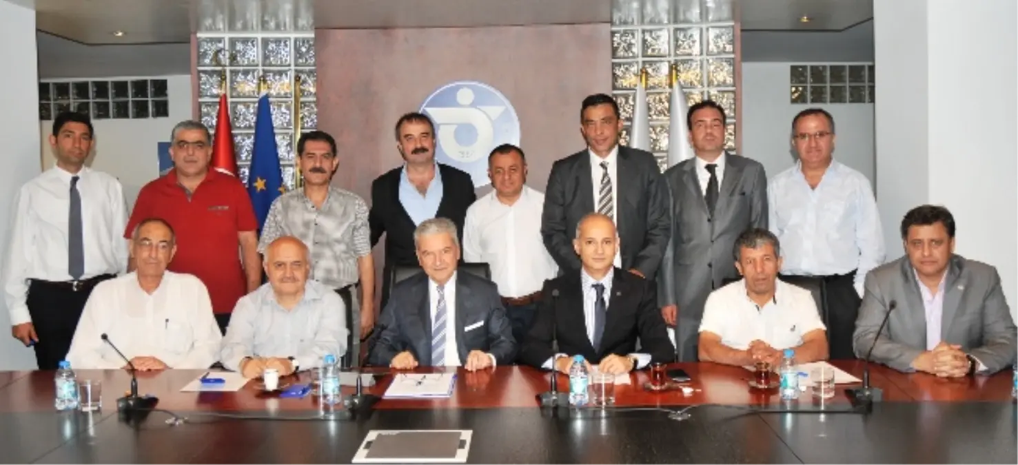 İzto Başkanı Demirtaş\'tan İzmir Çarşıları Yorumu