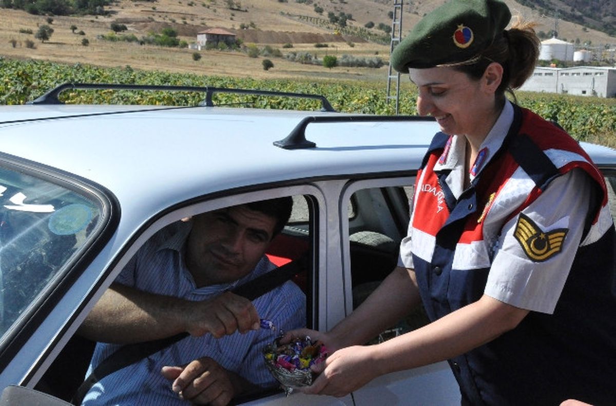 Jandarmadan Şeker Gibi Uygulama
