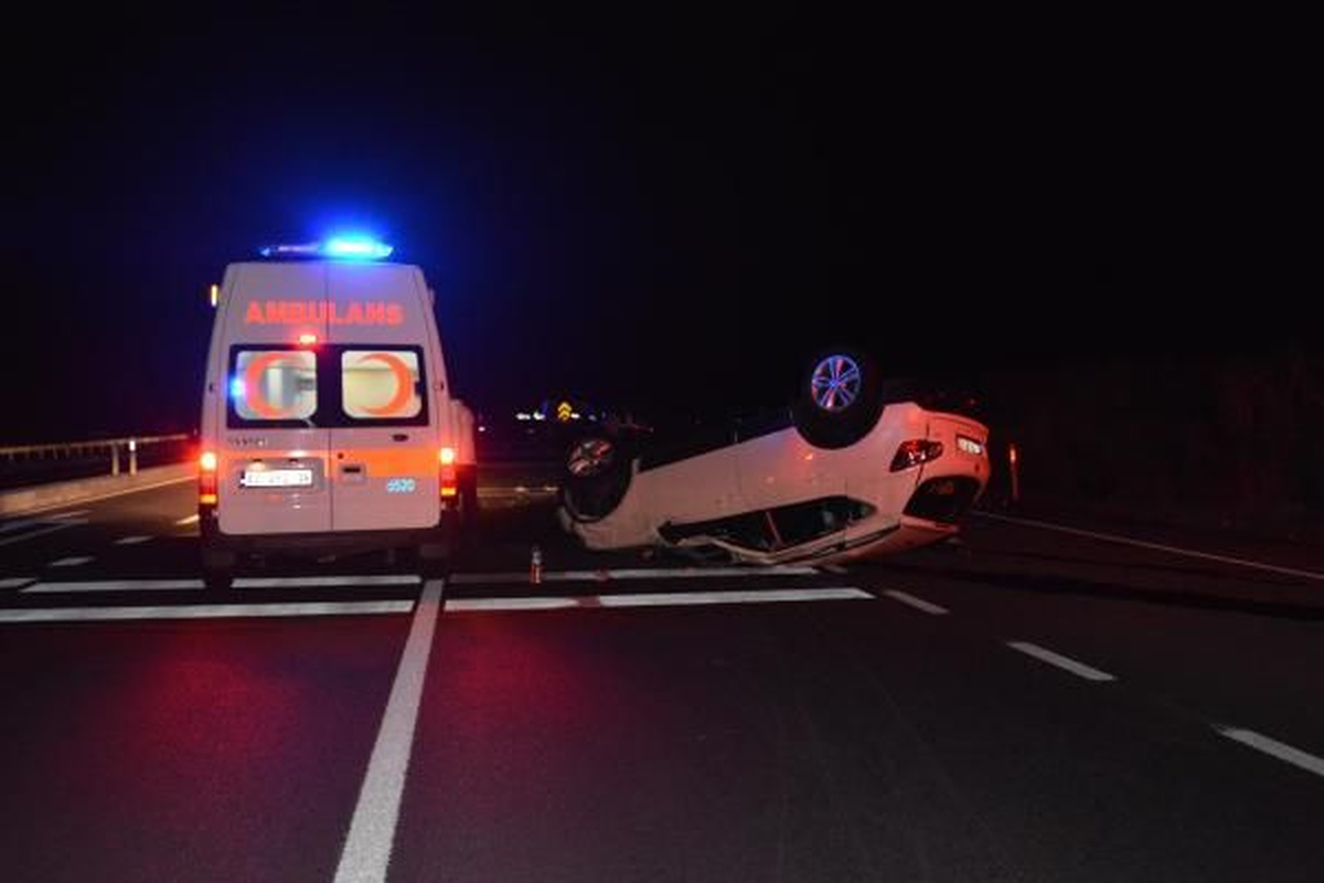 Konya\'da İki Ayrı Trafik Kazası: 1 Ölü, 10 Yaralı