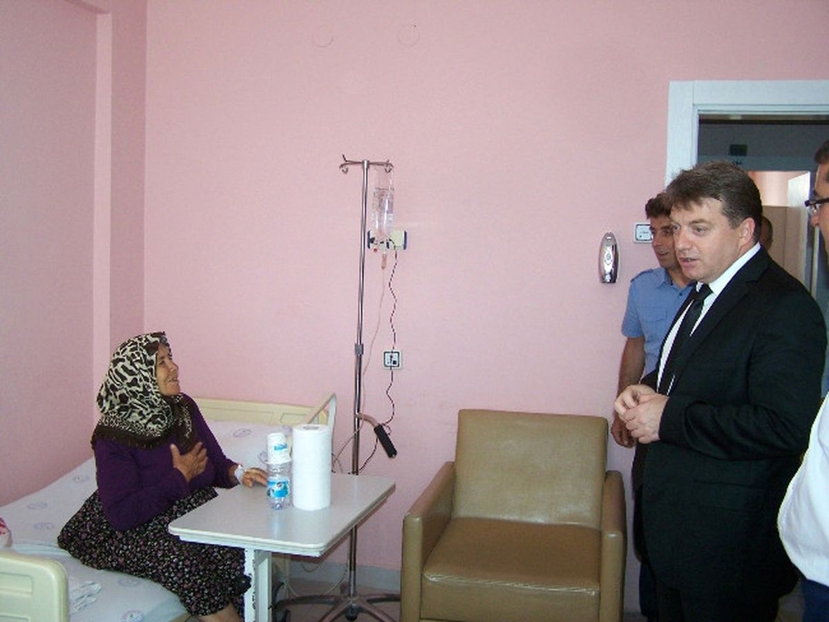 Korkuteli\'nde Protokol Bayramlaştı