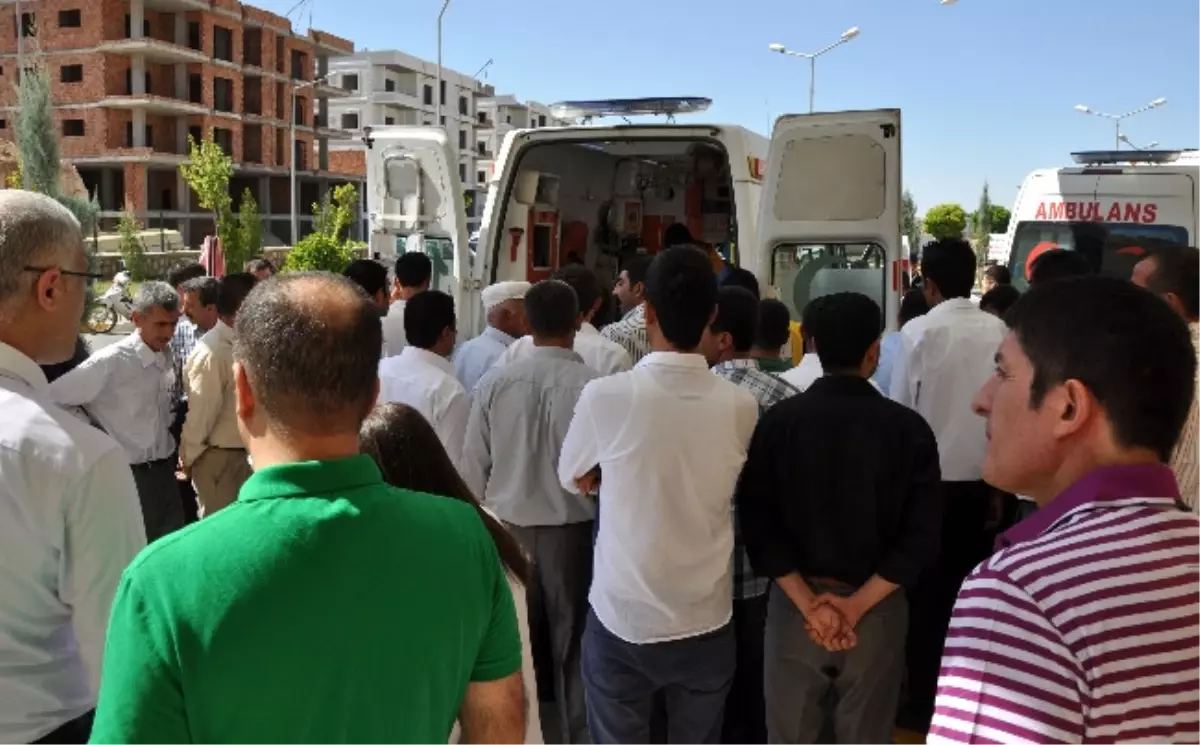 Mardin\'de Kaza: 1\' İ Ağır 2 Yaralı