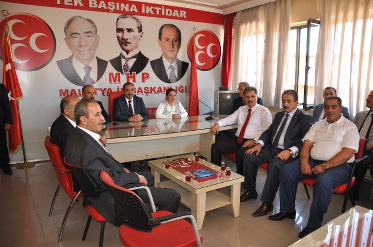 MHP\'de Bayramlaşma Töreni