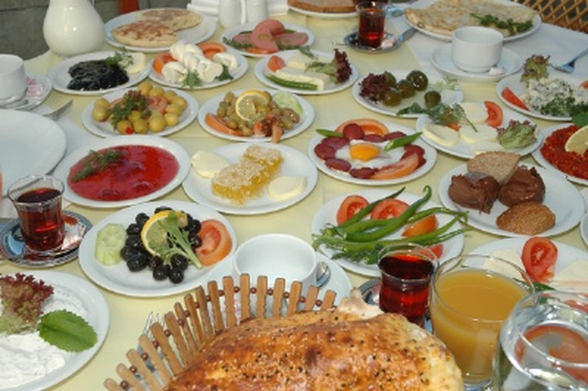 Sıkı Kahvaltı, Kalp Hastalıkları, Diyabet ve Yüksek Tansiyon Riskini Azaltıyor