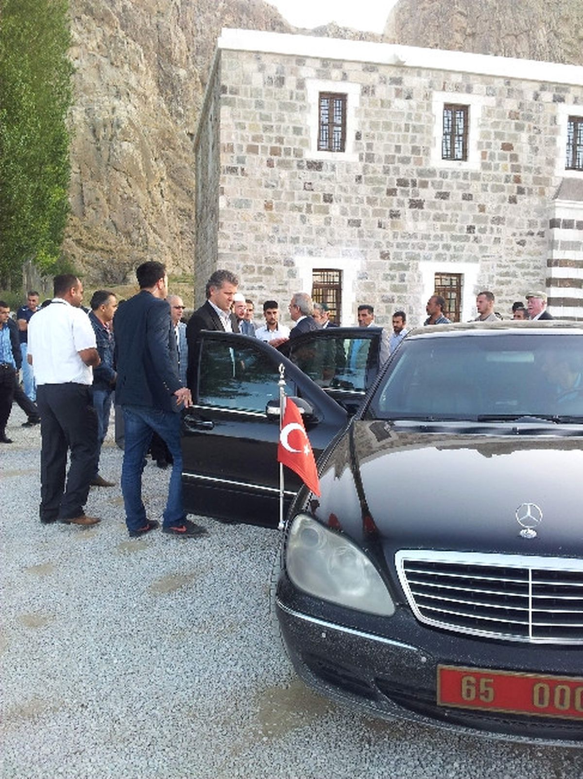 Tarihi Horhor Camide 98 Yıl Sonra İlk Bayram Namazı