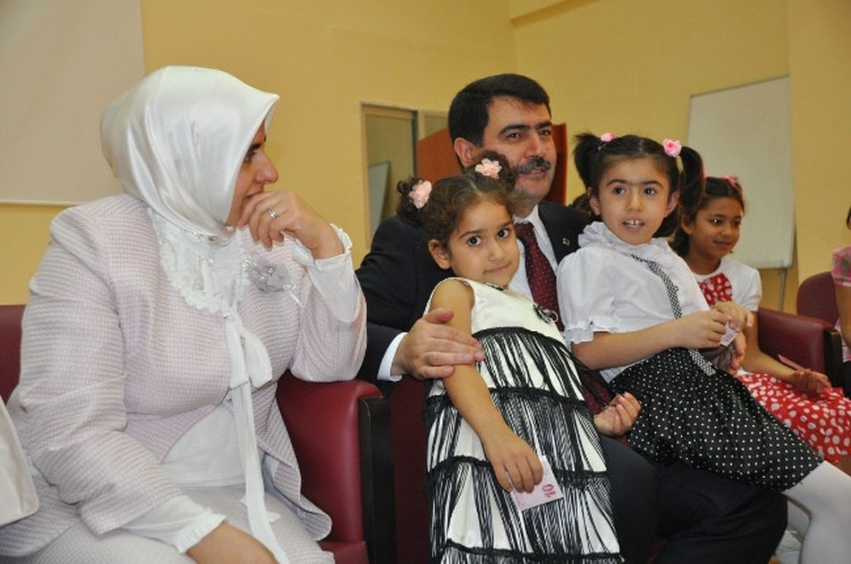 Vali Şahin, Huzur Evi ve Miad Sevgi Evlerini Ziyaret Etti