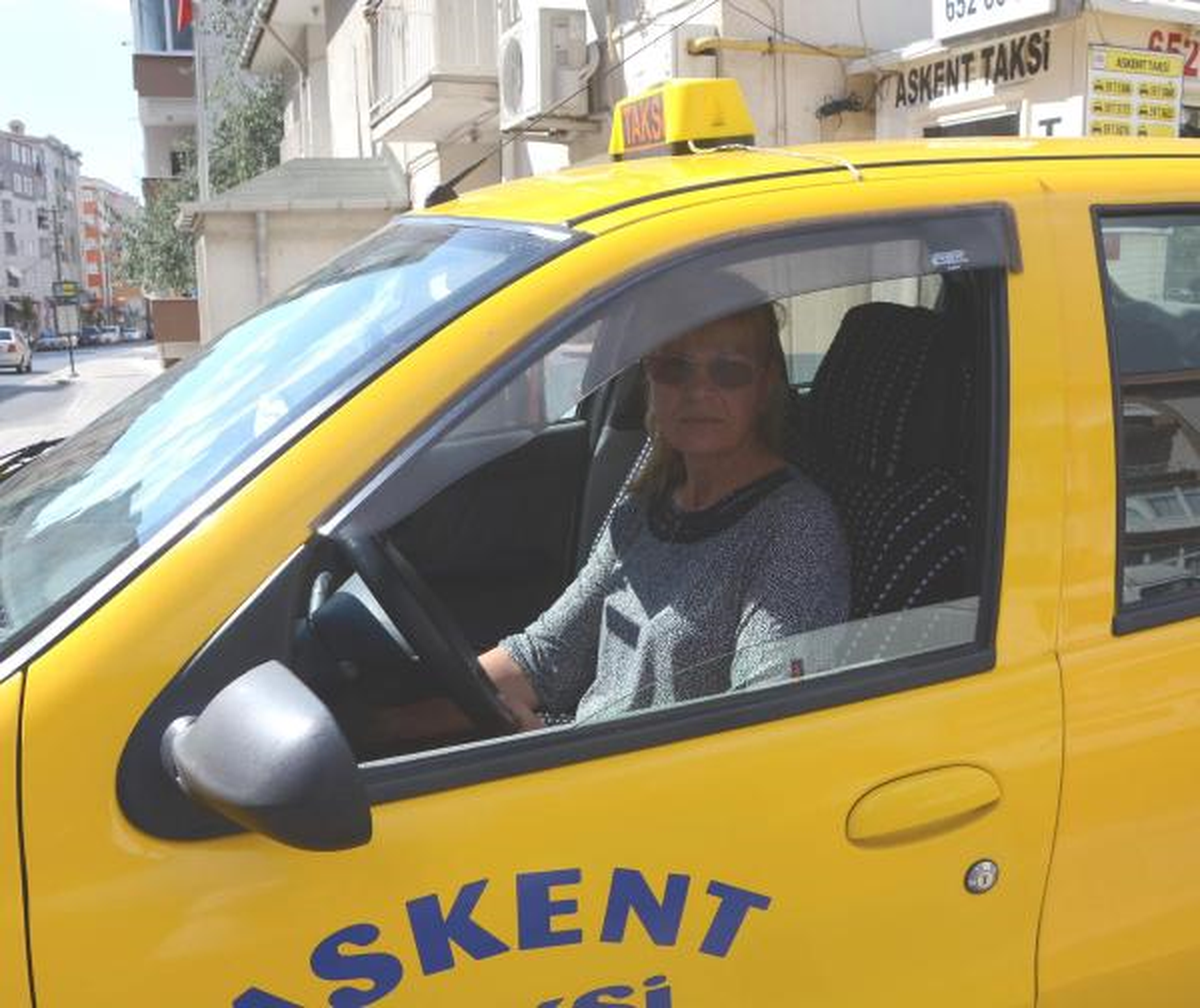 Aşçı Emine, İş Bulamayınca Taksici Oldu