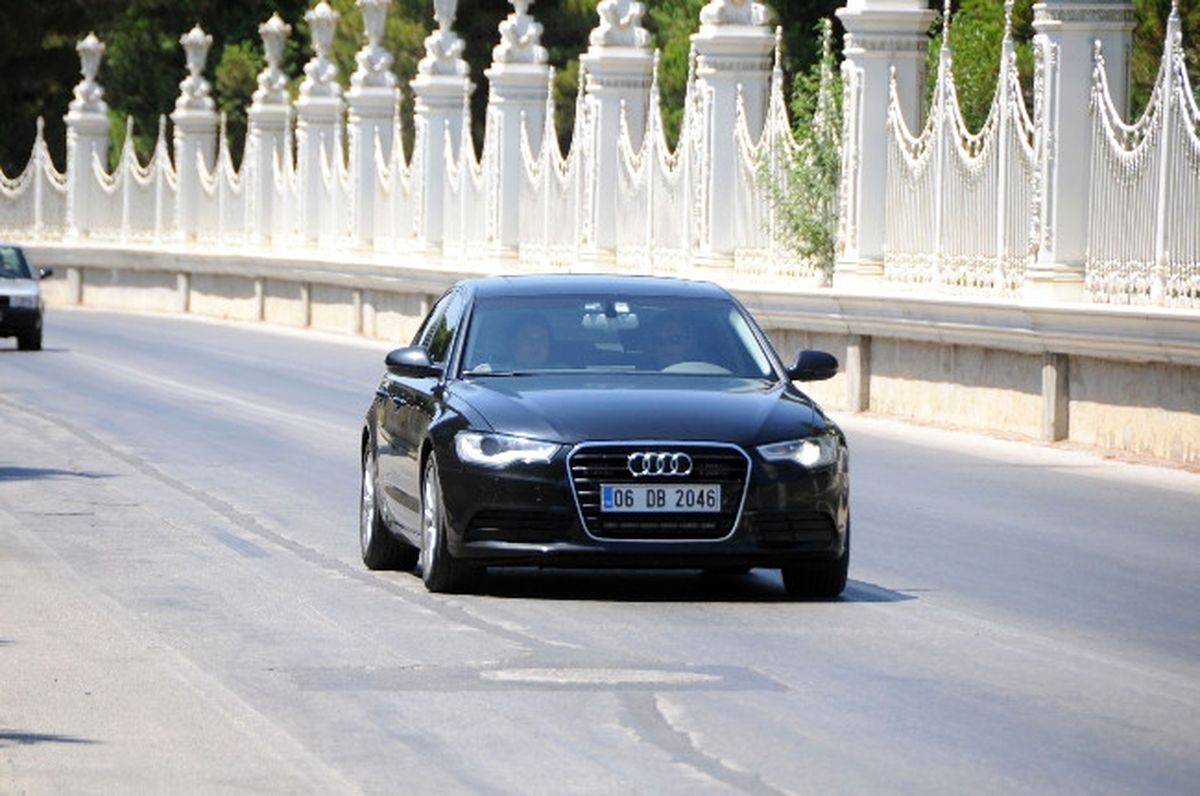 Bakan Davutoğlu Antalya\'da