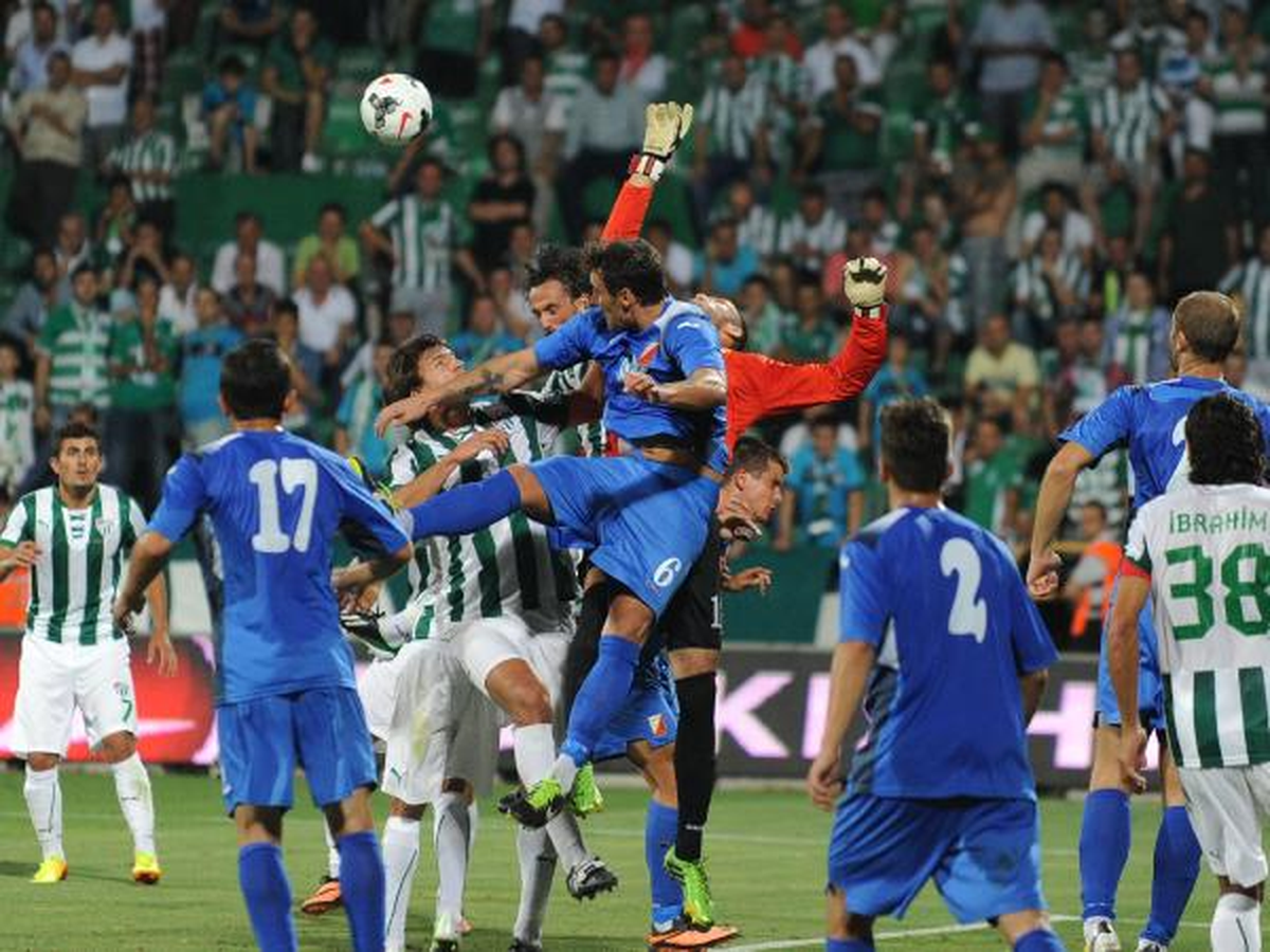 Bursaspor\'dan Avrupa Kupasına Erken Veda