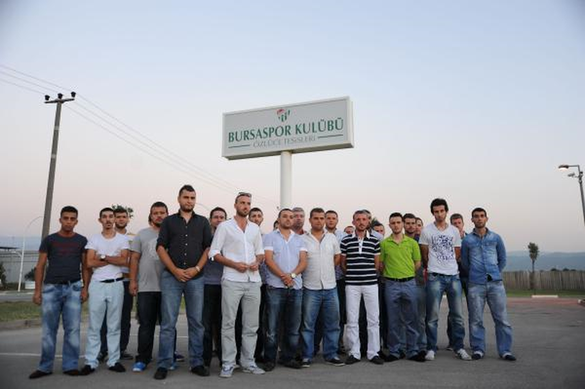 Bursaspor Taraftarından Yönetime Uyarı