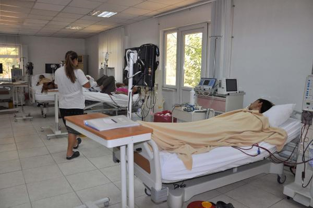 Manisa\'da 1200 Hasta Böbrek Nakli Bekliyor