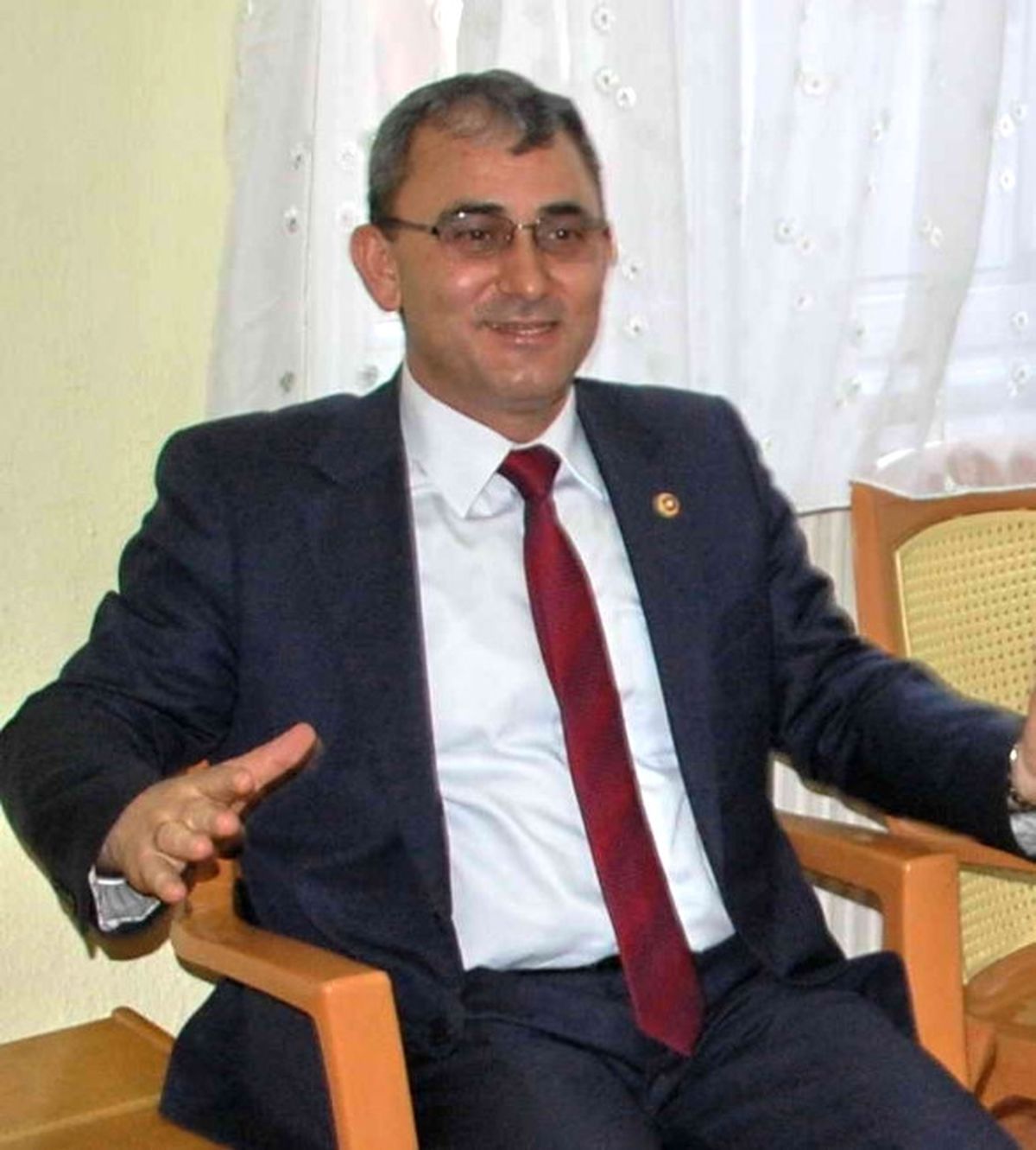 MHP\'li Işık\'tan AK Parti\'ye Hastane Eleştirisi