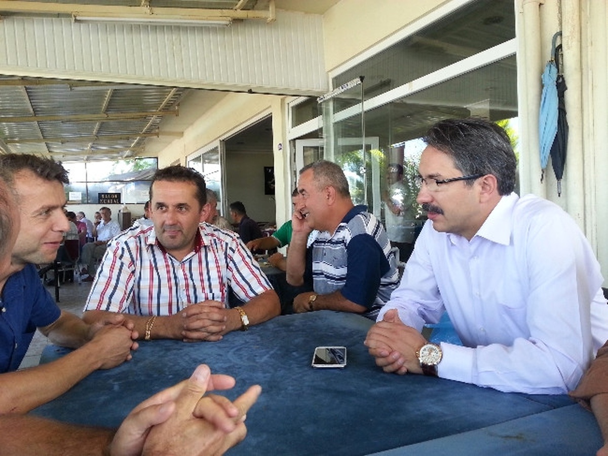 Milletvekili Ünal, Vatandaşlar ile Bayramlaştı